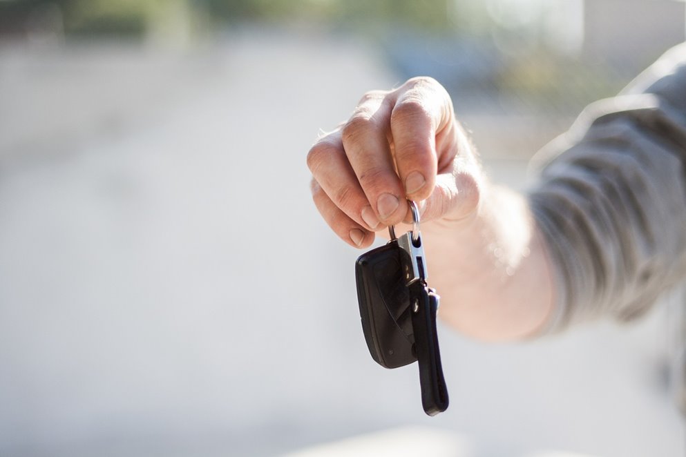 Comment bien choisir sa première voiture d’occasion ?